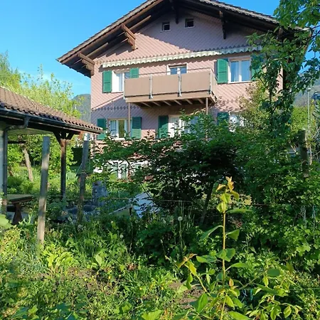 Swiss Alpine View Интерлакен