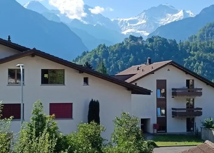 Swiss Alpine View Дом отдыха Интерлакен